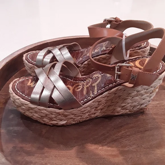 Sam Edelman Darline Strappy Gold Espadrille Wedges - Picture 3 of 6